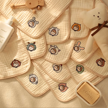 画像をギャラリービューアに読み込む, 【カスタマイズ可能】 アイコン お名前刺繍いりハンカチ ハンドタオル|ガーゼ 柔らかい 十二支 プレゼント 名入れ 大人気出産祝い