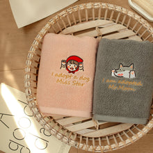 画像をギャラリービューアに読み込む, オーダーメイド 名入れタオル 刺繍入りフェイスタオル 赤ずきんと狼イラスト かわいい 柔らかい