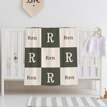 画像をギャラリービューアに読み込む, お名前入りブランケット | 出産祝いの贈り物 | 名前とイニシャル