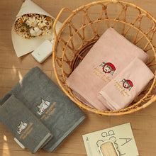 画像をギャラリービューアに読み込む, オーダーメイド 名入れタオル 刺繍入りフェイスタオル 赤ずきんと狼イラスト かわいい 柔らかい