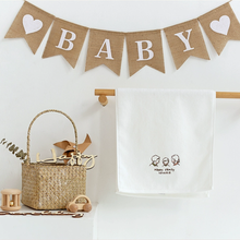 画像をギャラリービューアに読み込む, 赤ちゃんの誕生日 名前を刺繍できるハンドタオル