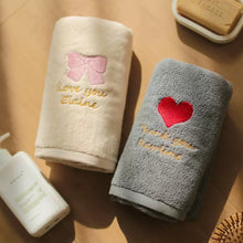 画像をギャラリービューアに読み込む, オーダーメイド 名入れタオル 文字刺繍入りフェイスタオル コットン ハート リボン