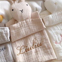 画像をギャラリービューアに読み込む, 刺繍-産祝い名前入り-ベビーガーゼハンカチ|よだれ拭き