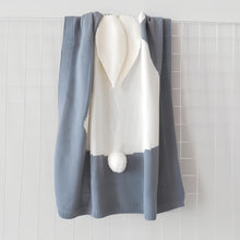 画像をギャラリービューアに読み込む, 【名入れ】赤ちゃんニットブランケット 出産お祝い| 刺繍入り 人気おくるみ|カスタマイズ可能 男の子 女の子|かわいい ウサギちゃん