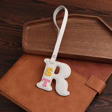 画像をギャラリービューアに読み込む, 【カスタム】名入れ 手作りの本革キーチェーン|アルファベット バッグチャーム|誕生日ギフト 記念品