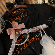 画像をギャラリービューアに読み込む, カスタマイズウェディングハンガー 名入れ・日付入り|結婚祝い おしゃれ プレゼント|Unimstar