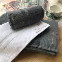 画像をギャラリービューアに読み込む, 【オーダーメイド】名入れタオル 名前刺繍入り バスタオル|星座 誕生日 カップル プレゼント|Unimstar