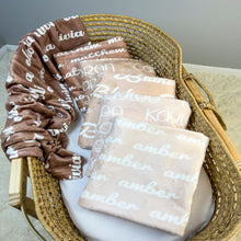 画像をギャラリービューアに読み込む, オーダーメイド 名入れブランケット 茶色系 出産祝いギフト プレゼント 女の子 男の子 赤ちゃん おしゃれ かわいい オリジナルひざ掛け ベビーカー 夏 冷房対応 ふわふわ もこもこ