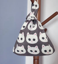 画像をギャラリービューアに読み込む, オリジナルペットの似顔絵 リストバッグ|愛犬・愛猫の写真 名入れトートバッグ|ハンドバッグ 可愛いうちの子|Unimstar