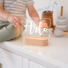 画像をギャラリービューアに読み込む, お出産祝い 名入りLEDライト | 出産祝いの贈り物 |   誕生日ギフトー