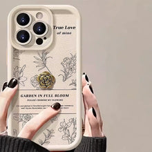 画像をギャラリービューアに読み込む, iPhoneケース　山茶花　スマホケース　レトロ　スケッチ風
