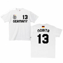 画像をギャラリービューアに読み込む, 【オーダーメイド】名前入り ドイツサッカーユニフォームＴシャツ ドイツ代表  サッカーユニフォームＴシャツ　背番号＆名入れ 家族Tシャツ☆ファミリーデザイン　背ネーム マーキング
